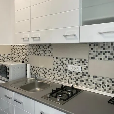Mamaia Spotlight Apartment